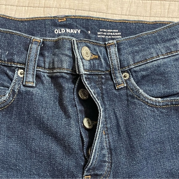 Old Navy Extra High Rise Button Fly Sky Hi Straight Secret Jeans Size 2 - Picture 3 of 12